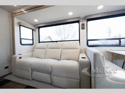 2026 Dynamax Europa S - Photo 17