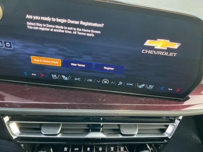 2026 Chevrolet Traverse — photo 12 view