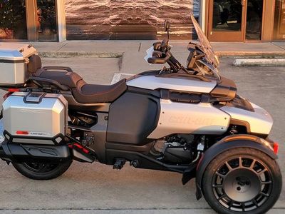 2025 Can-Am Canyon XT - Photo 18