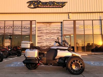 2025 Can-Am Canyon XT - Photo 1