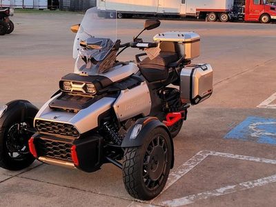 2025 Can-Am Canyon XT - Photo 6