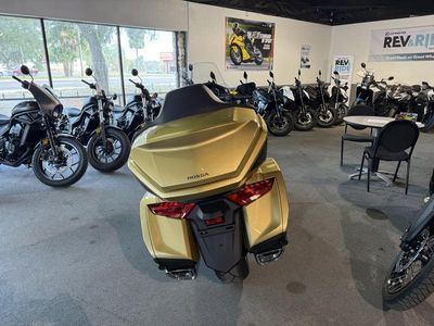 2025 Honda Gold Wing Tour - Photo 6