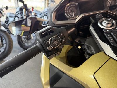 2025 Honda Gold Wing Tour - Photo 11