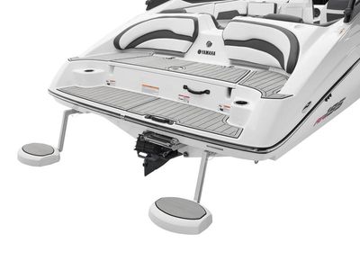 2025 Yamaha Boats AR195 - Photo 2