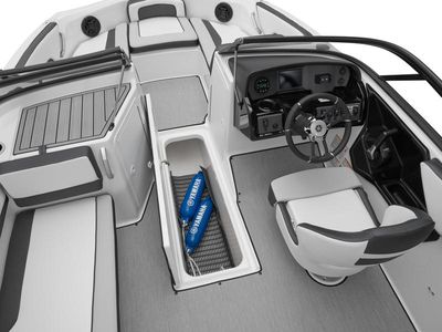 2025 Yamaha Boats AR195 - Photo 13