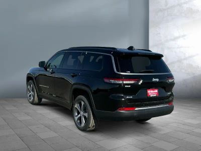 2026 Jeep Grand Cherokee L — interior view