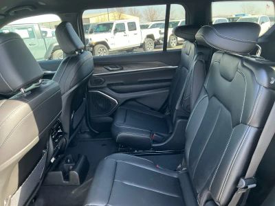 2026 Jeep Grand Cherokee L — photo 17 view