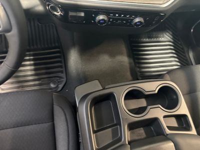 2026 Chevrolet Silverado 1500 - Photo 10