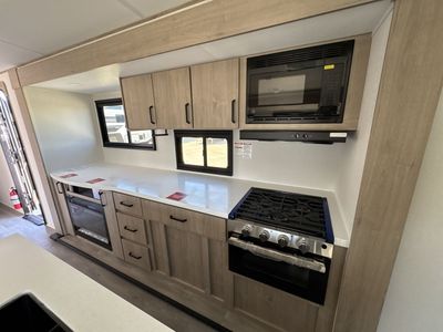 2026 Grand Design Imagine - Photo 21