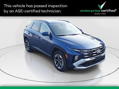2025 Hyundai Tucson SEL FWD — front three-quarter view