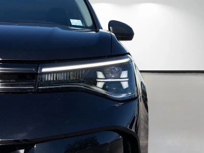 2026 Volkswagen Taos — photo 9 view