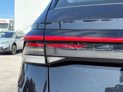 2026 Volkswagen Taos — photo 10 view