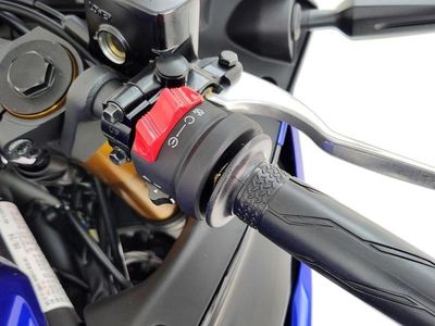 2025 Yamaha YZF-R3 - Photo 12