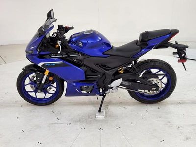 2025 Yamaha YZF-R3 - Photo 6