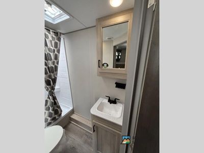 2026 Coachmen RV Catalina Legacy - Photo 40