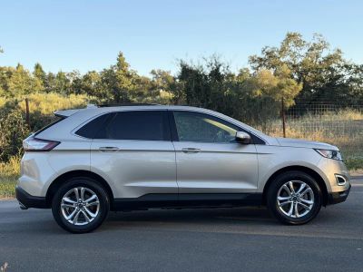 2017 Ford Edge — detail view