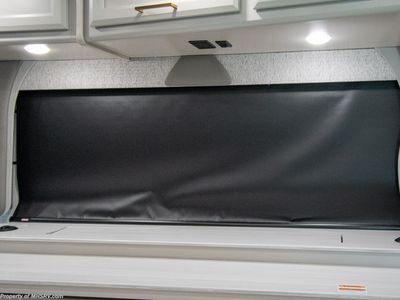 2026 Fleetwood Bounder - Photo 12