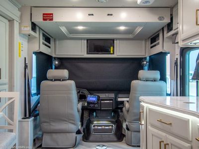 2026 Fleetwood Bounder - Photo 4