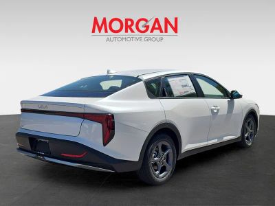 2026 Kia K4 — photo 8 view
