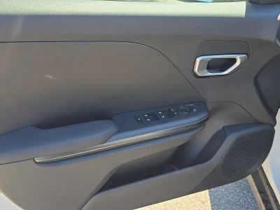 2026 Kia K4 — photo 17 view