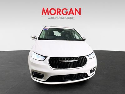 2022 Chrysler Pacifica Hybrid - Photo 3