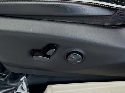2022 Chrysler Pacifica Hybrid - Photo 13
