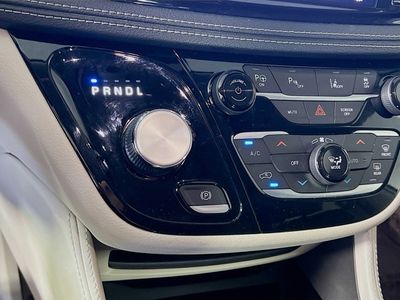 2022 Chrysler Pacifica Hybrid - Photo 24