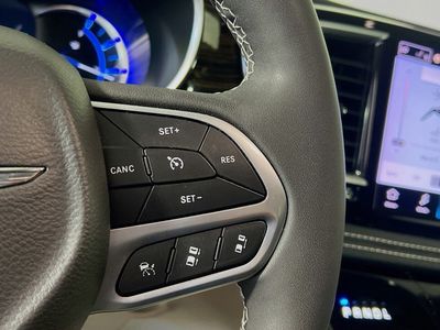 2022 Chrysler Pacifica Hybrid - Photo 18