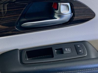 2022 Chrysler Pacifica Hybrid - Photo 32