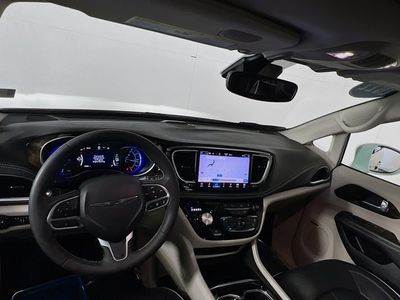 2022 Chrysler Pacifica Hybrid - Photo 28