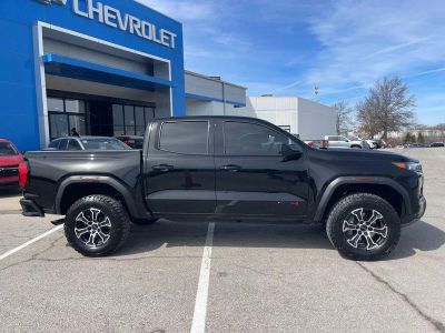 2025 GMC Canyon - Photo 2
