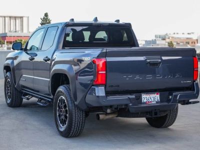 2025 Toyota Tacoma - Photo 7
