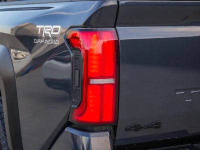 2025 Toyota Tacoma - Photo 8