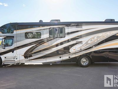 2018 Jayco Seneca — interior view