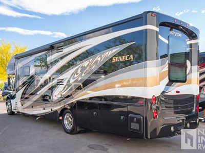 2018 Jayco Seneca — detail view