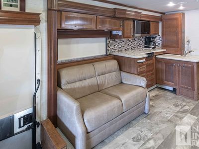 2018 Jayco Seneca — photo 20 view