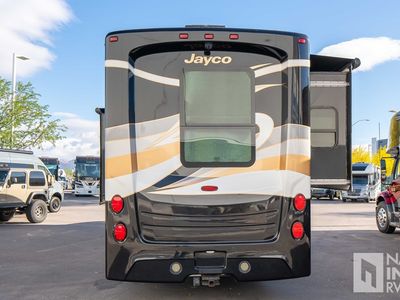 2018 Jayco Seneca — photo 14 view