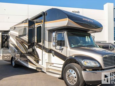 2018 Jayco Seneca — photo 16 view