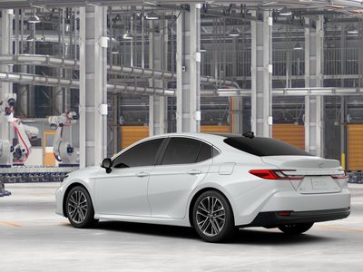 2026 Toyota Camry - Photo 8