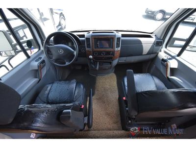 2015 Thor Motor Coach Citation Sprinter — photo 13 view