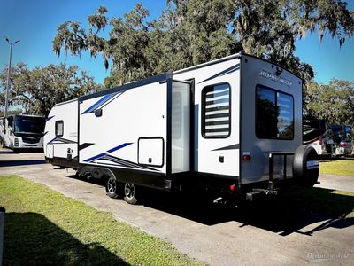2022 Forest River Cherokee Alpha Wolf - Photo 3