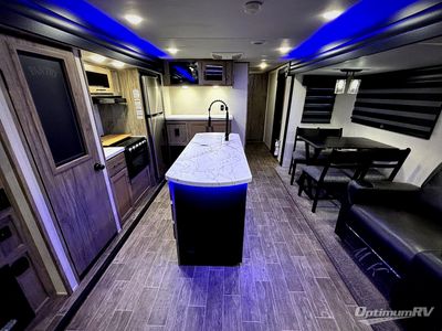 2022 Forest River Cherokee Alpha Wolf - Photo 5