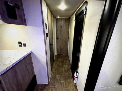2022 Forest River Cherokee Alpha Wolf - Photo 7