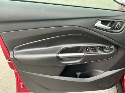 2017 Ford Escape - Photo 15