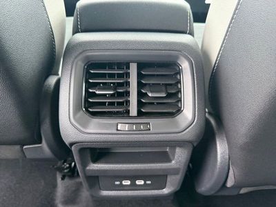 2026 Volkswagen Taos - Photo 8