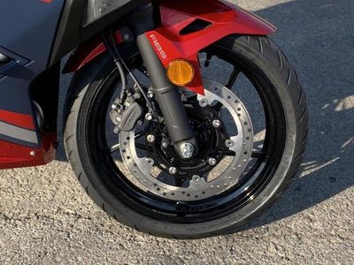 2026 Kawasaki Ninja 500 SE ABS - Photo 10
