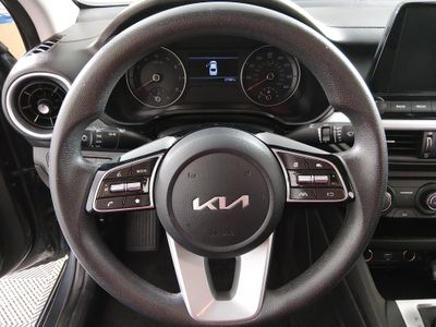 2023 Kia Forte - Photo 12