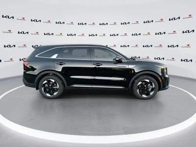 2026 Kia Sorento Hybrid — photo 9 view