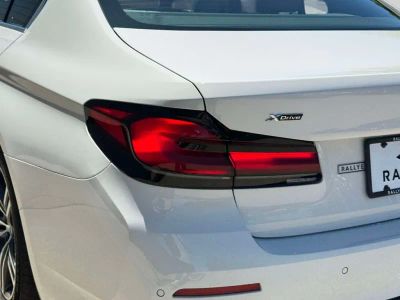 2023 BMW 5 Series — photo 10 view