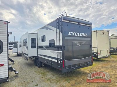2026 Cyclone 3511 - Photo 7